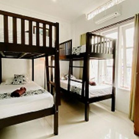 Dormitory Tourism Sritanjung Banyuwangi By Gajahsora Management Экстерьер фото